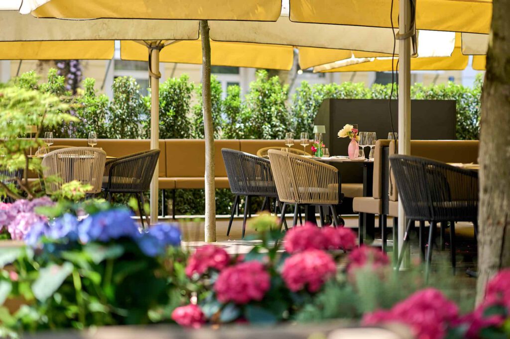 Bogenhauser Hof Große Terrasse - Innenhof - München Eventlocation